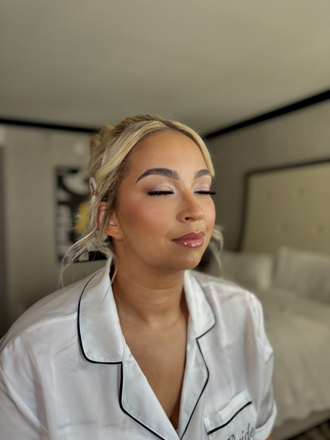 Soft glam makeup look