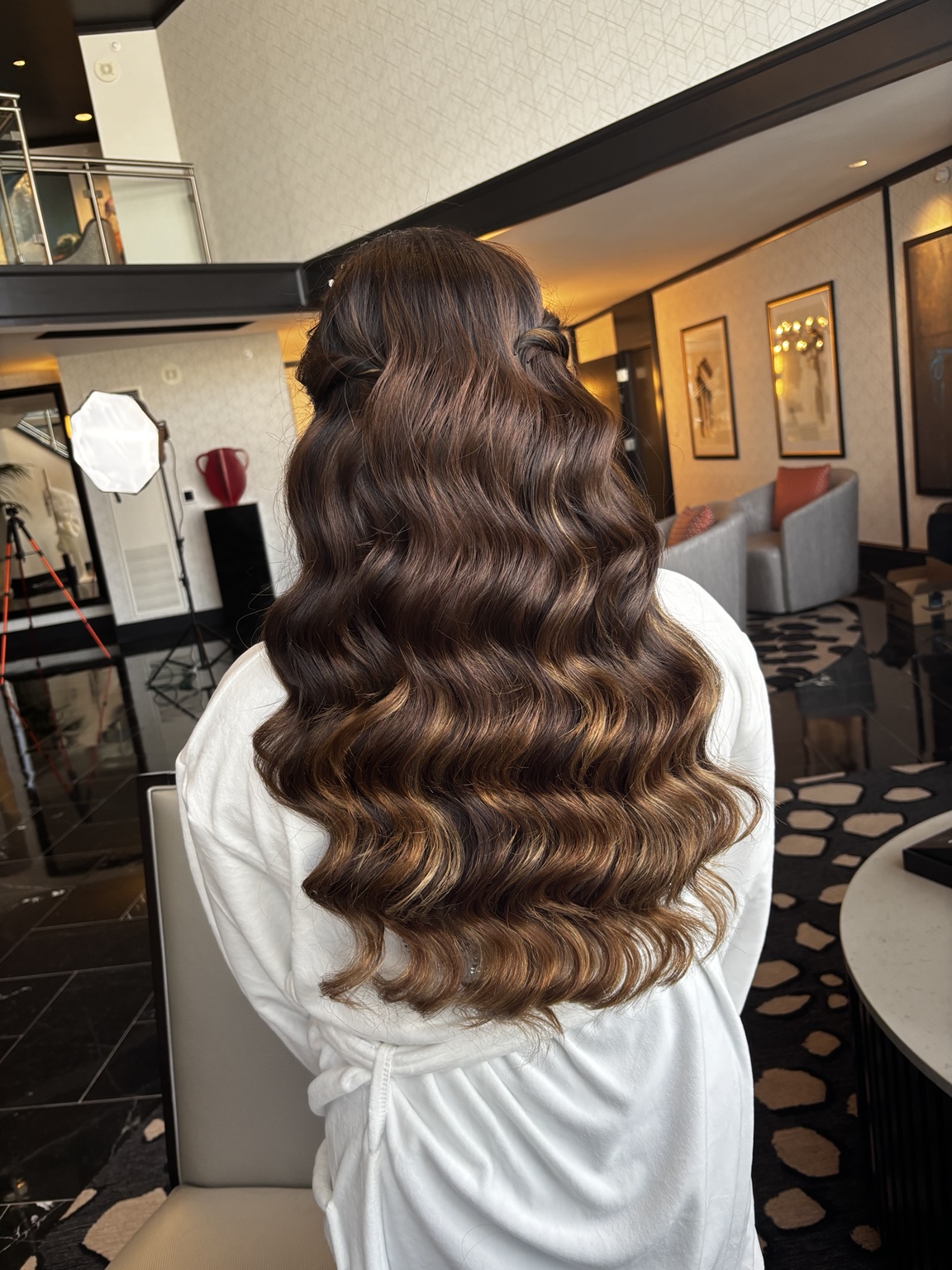 Hollywood waves